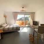 Luxueux Neuf - Frontière - Piscine - Parking Privé Apartamento Mónaco
