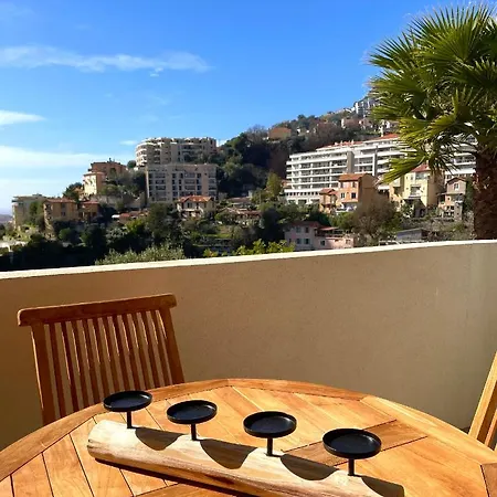 Luxueux Neuf - Frontiere - Piscine - Parking Prive * Monte-Carlo